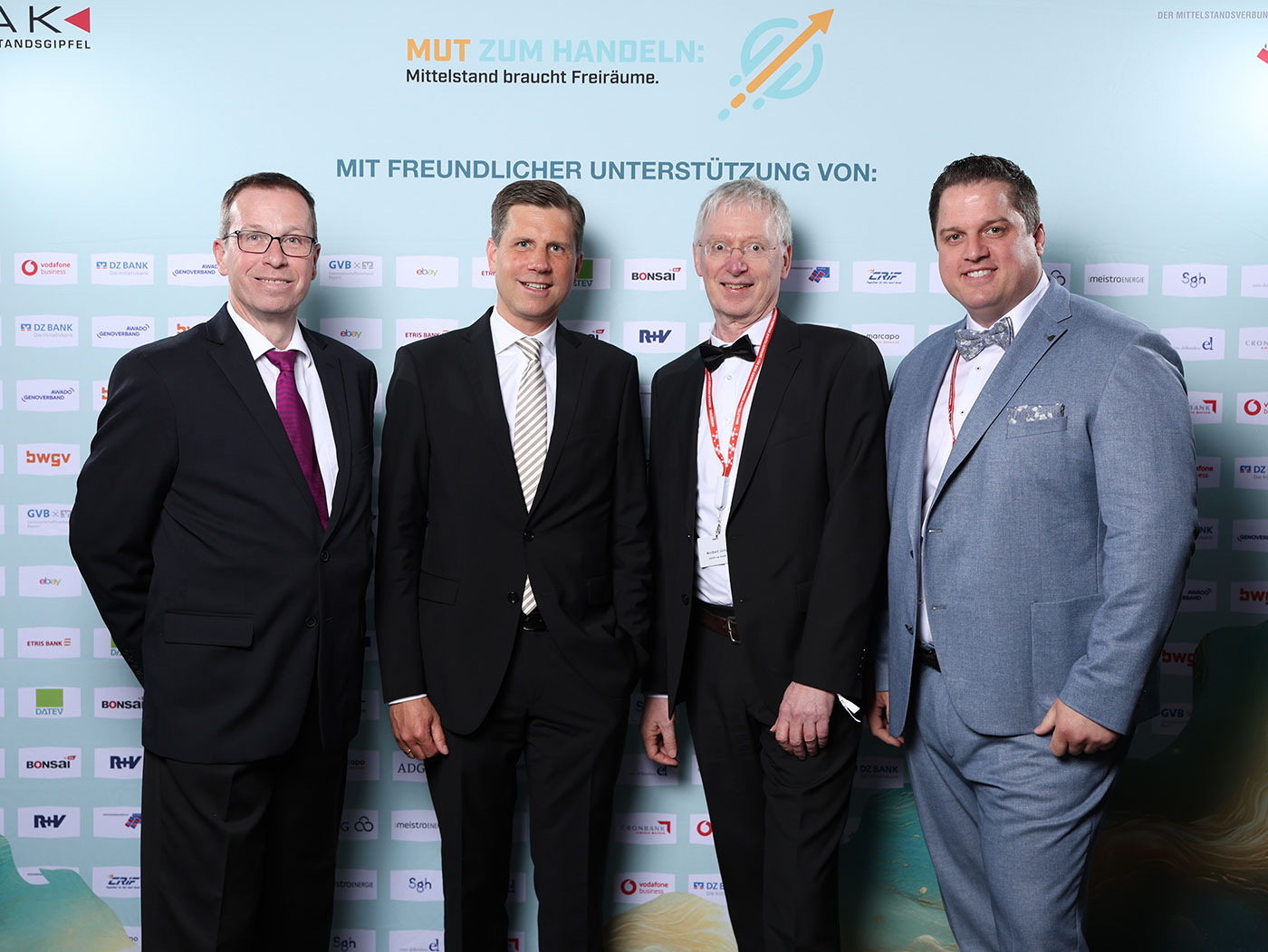 Vertreter der GRÜN raw und Dr. Henning Bergmann auf der PEAK 2025 in Berlin